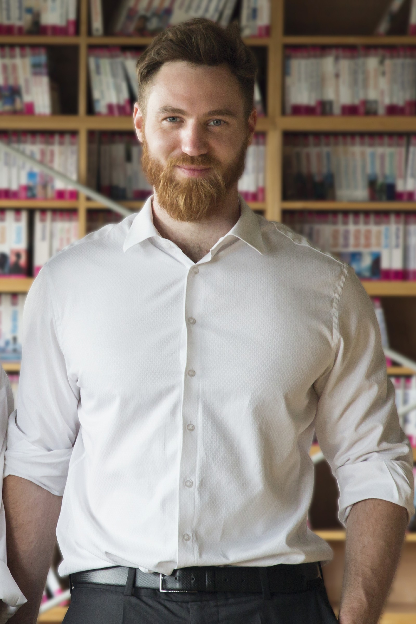 Wayan Rump führt den Verlag Reise Know-How seit Februar 2019 neben seinem Vater Peter Rump, der 2021 in den Ruhestand geht und die alleinige Geschäftsführung seinem Sohn überträgt. (Foto: Reise Know-How Verlag)
