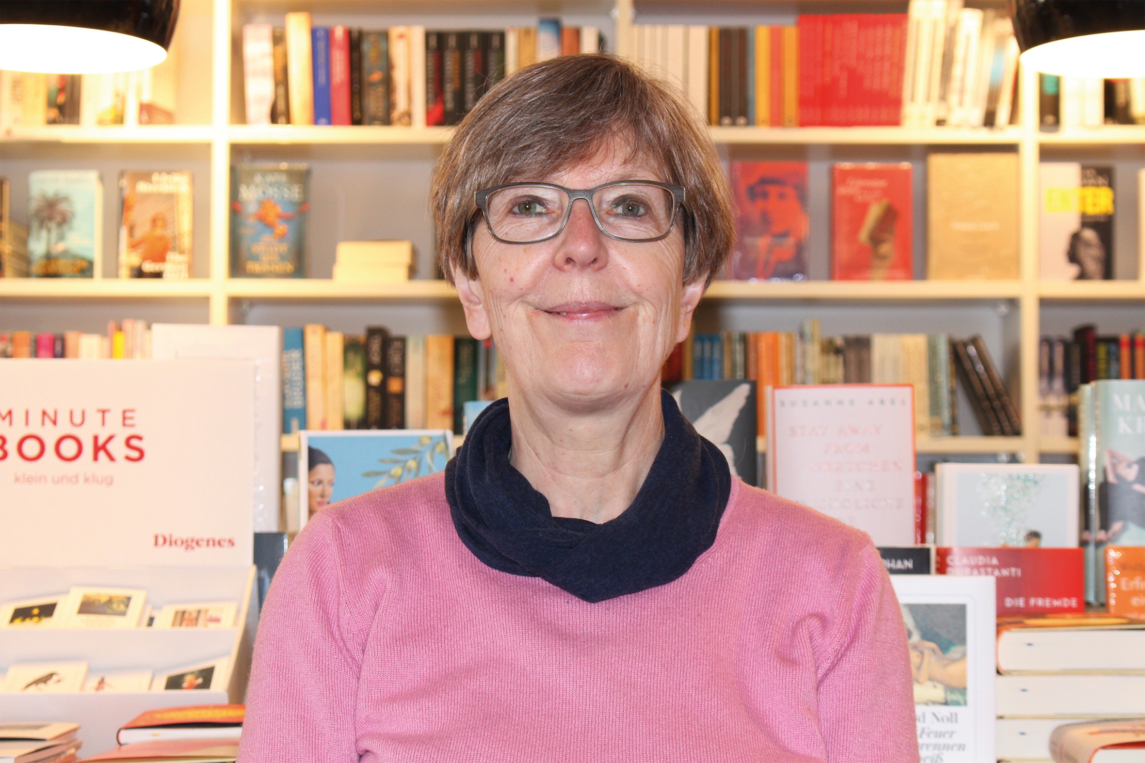Birgit Lange-Grieving ist Inhaberin der Buchhandlung Transfer in Dortmund-Hörde. Die Verlagsfachwirtin gründete die Buchhandlung 2011 zusammen mit ihrem Mann Jochen Grieving und legte dabei Wert auf die Verzahnung vom analogen Buch und den digitalen Medien. (Foto: transfer.buecher und medien)