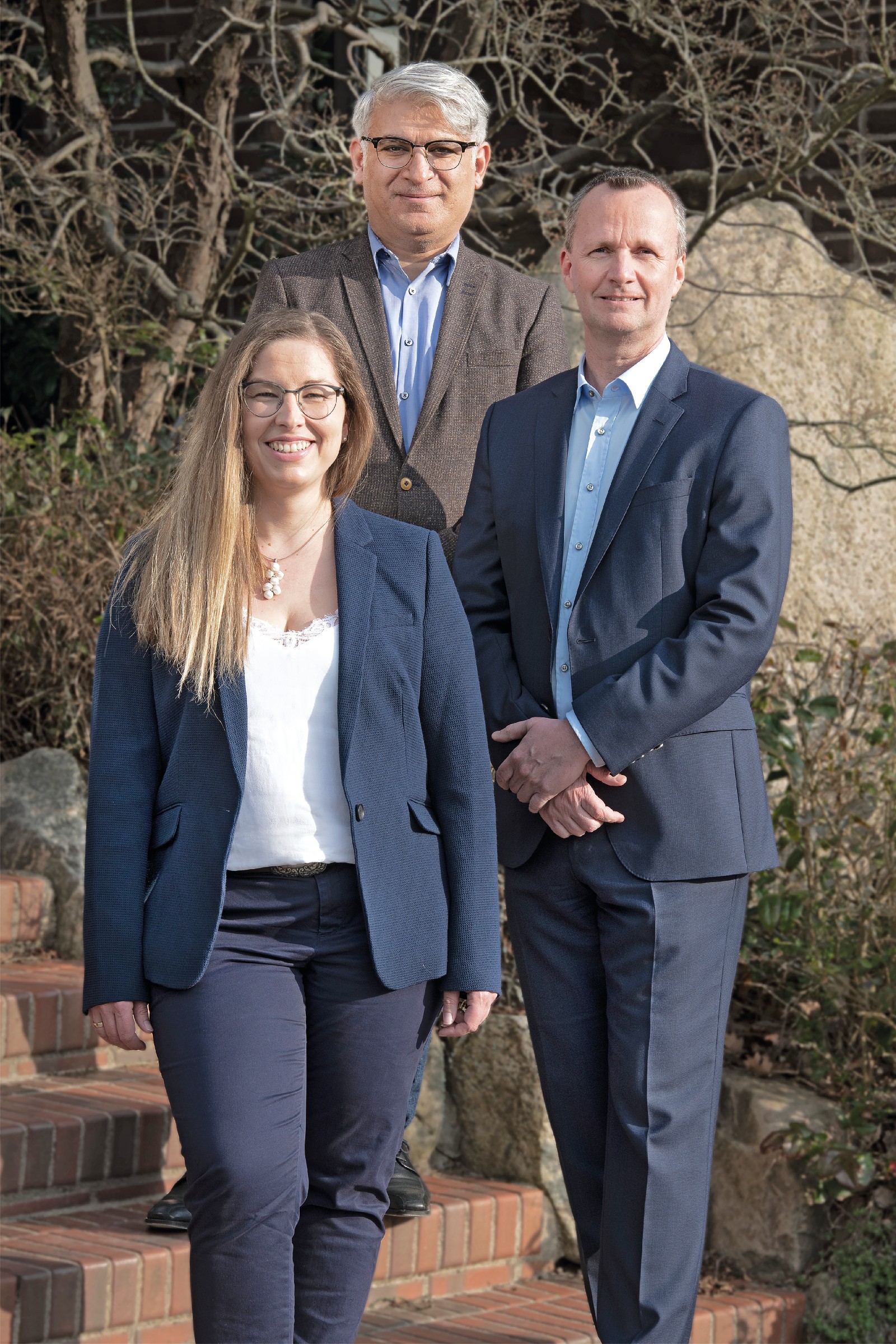 Im Trio an der Spitze: Karina Hantel, Ismet Yildirim und Kai Dombrowsky (v.l.) sind als Geschäftsleiter für den Kurs der Neumann Verlage verantwortlich. (Foto: Christian Popkes www.popkes.com )