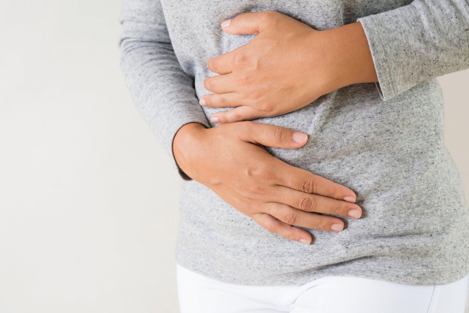 Viele Symptome: Endometriose kann unterschiedliche Beschwerden verursachen. Hauptsymptom sind starke Unterleibsschmerzen vor und während der Menstruation. (Foto: 123rf.com/spukkato)