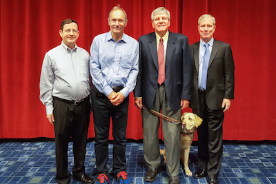 Wollen IDPF und W3C verbünden (v.l.): Jeff Jaffe, W3C CEO; Tim Berners-Lee, W3C Director; George Kerscher, IDPF President; Bill McCoy, IDPF Executive Director. Foto: W3C