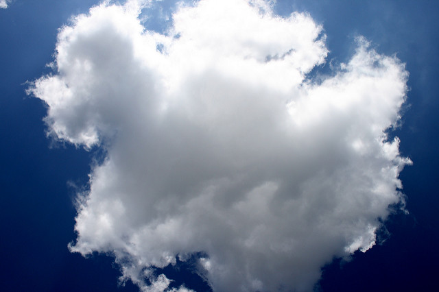 Wolke gut , alles gut: Mehr und mehr IT-Entscheider sehen das so (Foto: _michaaa, Flickr, CC-BY-ND-2.0)
