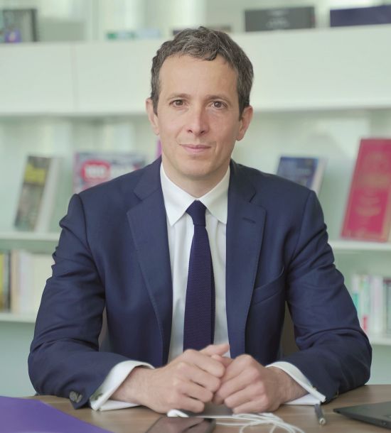 Hachette-Manager Fabrice Bakhouche