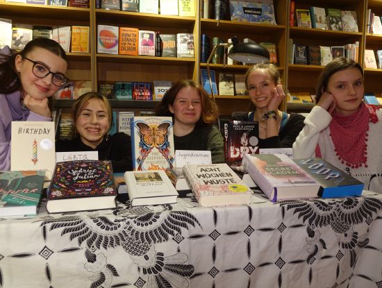 Der Jugendleseclub "Die Bücherdiebe" der Buchhandlung Schwarz auf Weiß (Foto: Schwarz auf Weiß)